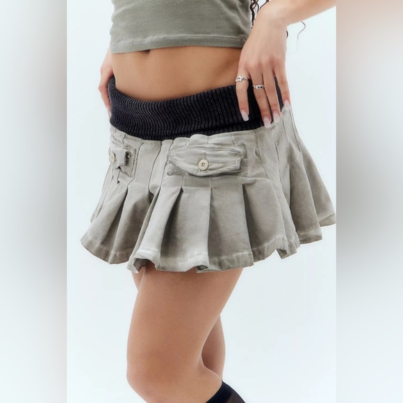 Jaded London Dresses & Skirts - Jaded London NWT Gorgeous Gray Mini Skirt. 12